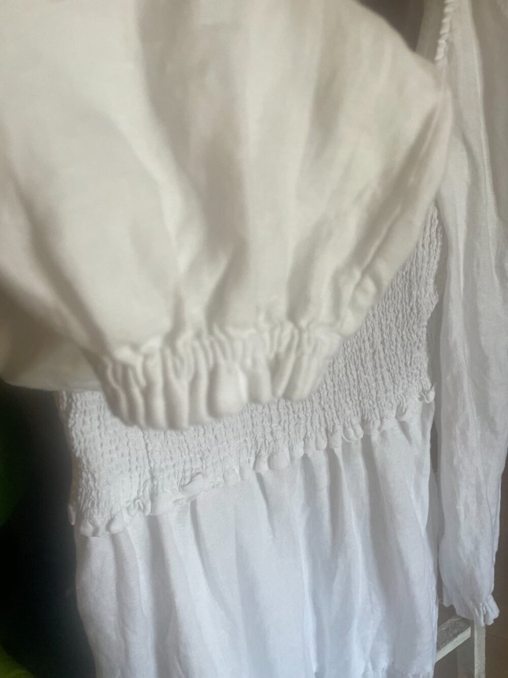 [aritzia] wilfred smocked linen villa dress-white Size M - Picture 4 of 5
